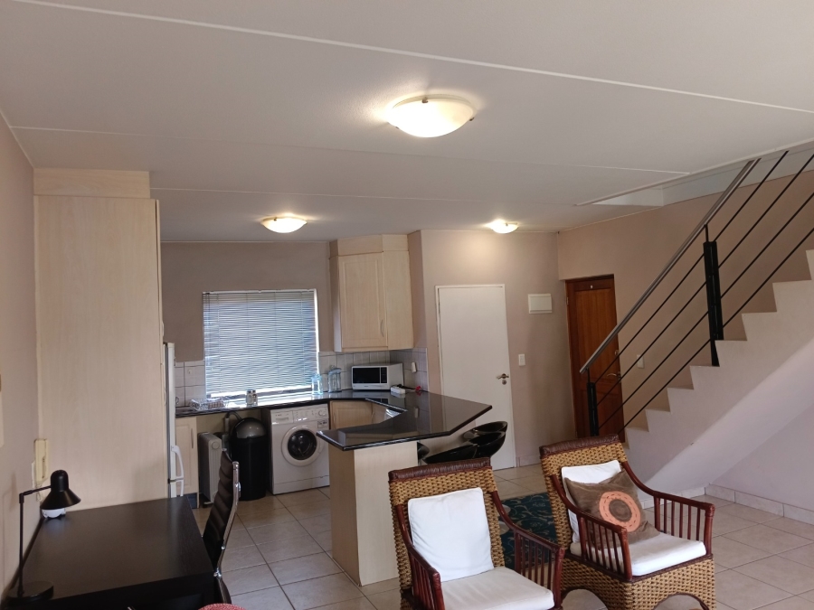 To Let 2 Bedroom Property for Rent in Magaliessig Gauteng