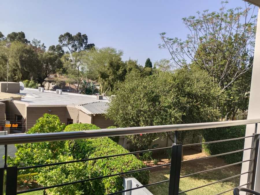 To Let 2 Bedroom Property for Rent in Magaliessig Gauteng