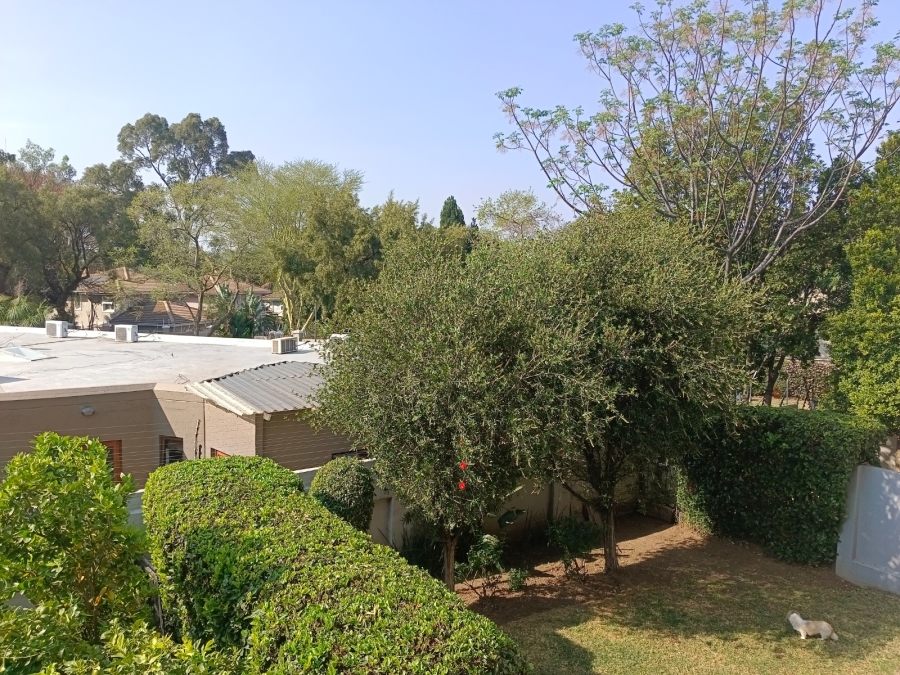 To Let 2 Bedroom Property for Rent in Magaliessig Gauteng