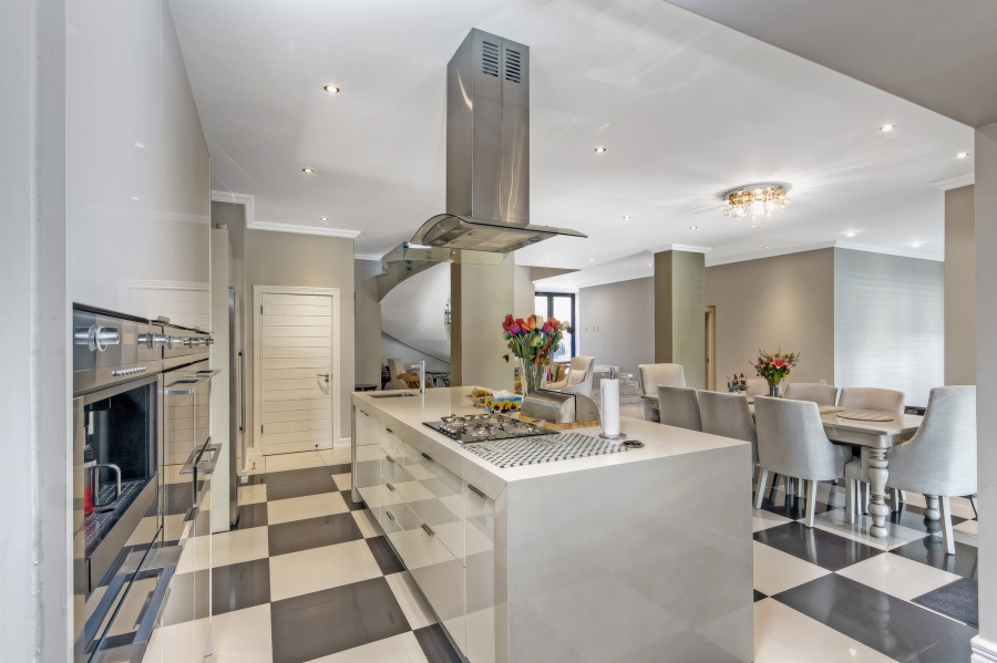4 Bedroom Property for Sale in Waterfall Country Estate Gauteng