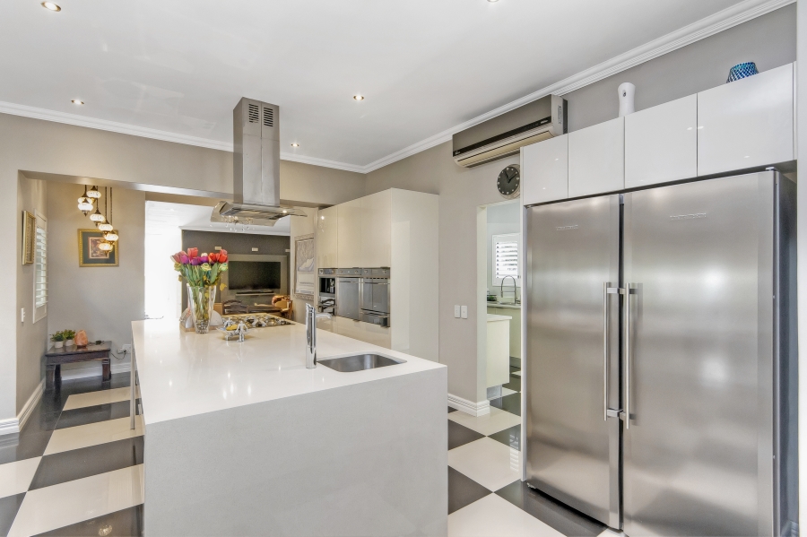 4 Bedroom Property for Sale in Waterfall Country Estate Gauteng