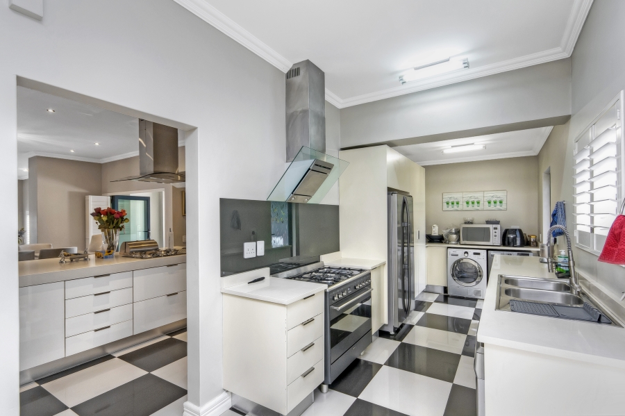 4 Bedroom Property for Sale in Waterfall Country Estate Gauteng