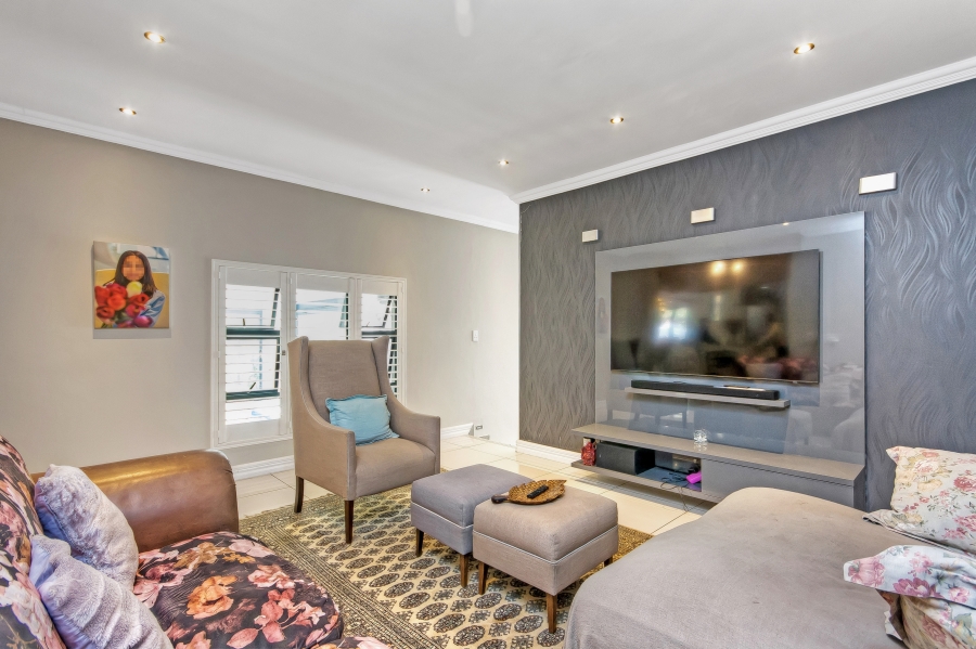 4 Bedroom Property for Sale in Waterfall Country Estate Gauteng