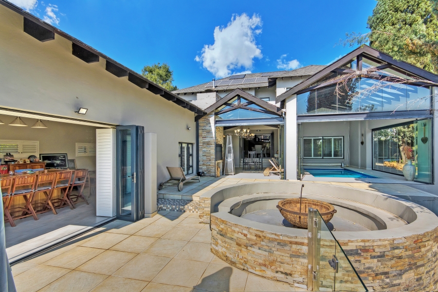 4 Bedroom Property for Sale in Waterfall Country Estate Gauteng