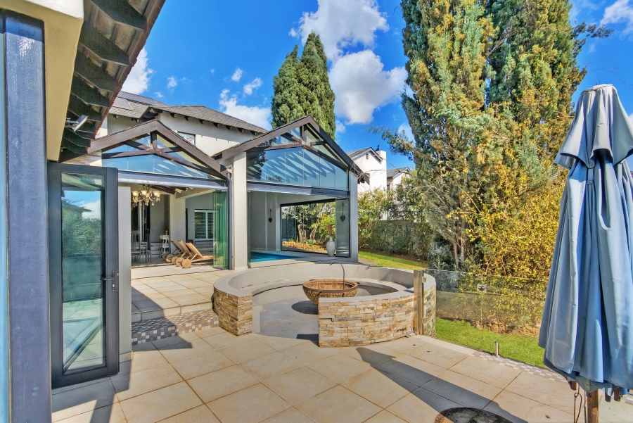 4 Bedroom Property for Sale in Waterfall Country Estate Gauteng