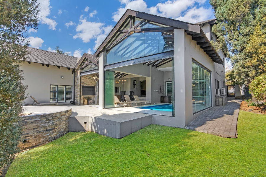 4 Bedroom Property for Sale in Waterfall Country Estate Gauteng
