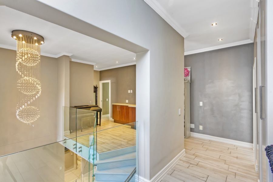 4 Bedroom Property for Sale in Waterfall Country Estate Gauteng
