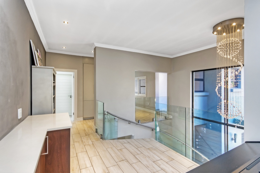 4 Bedroom Property for Sale in Waterfall Country Estate Gauteng