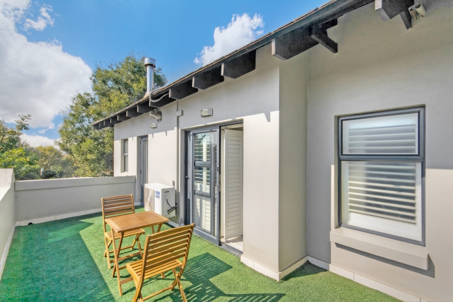 4 Bedroom Property for Sale in Waterfall Country Estate Gauteng