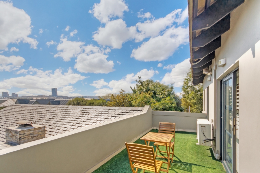 4 Bedroom Property for Sale in Waterfall Country Estate Gauteng
