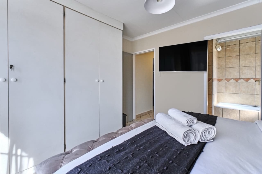 2 Bedroom Property for Sale in Kyalami Gauteng