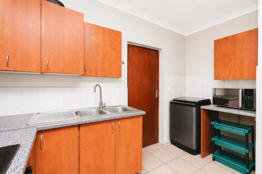 2 Bedroom Property for Sale in Honeypark Gauteng