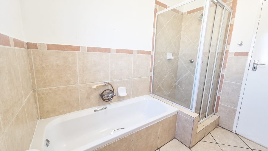 3 Bedroom Property for Sale in Illiondale Gauteng