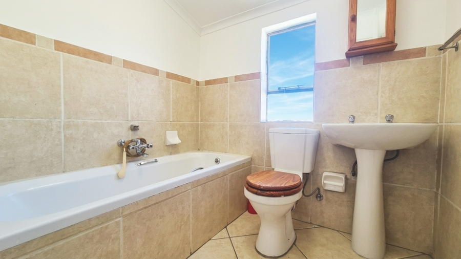 3 Bedroom Property for Sale in Illiondale Gauteng