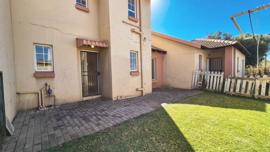 3 Bedroom Property for Sale in Illiondale Gauteng