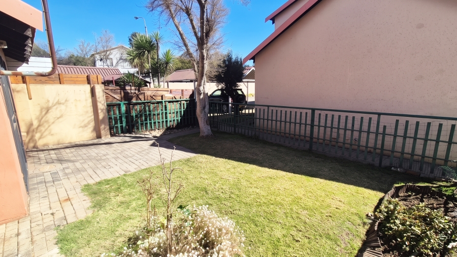 3 Bedroom Property for Sale in Illiondale Gauteng