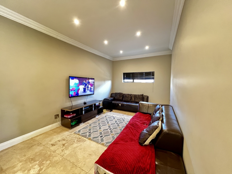 To Let 3 Bedroom Property for Rent in Carlswald Estate Gauteng