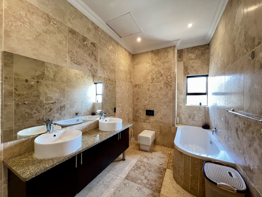 To Let 3 Bedroom Property for Rent in Carlswald Estate Gauteng
