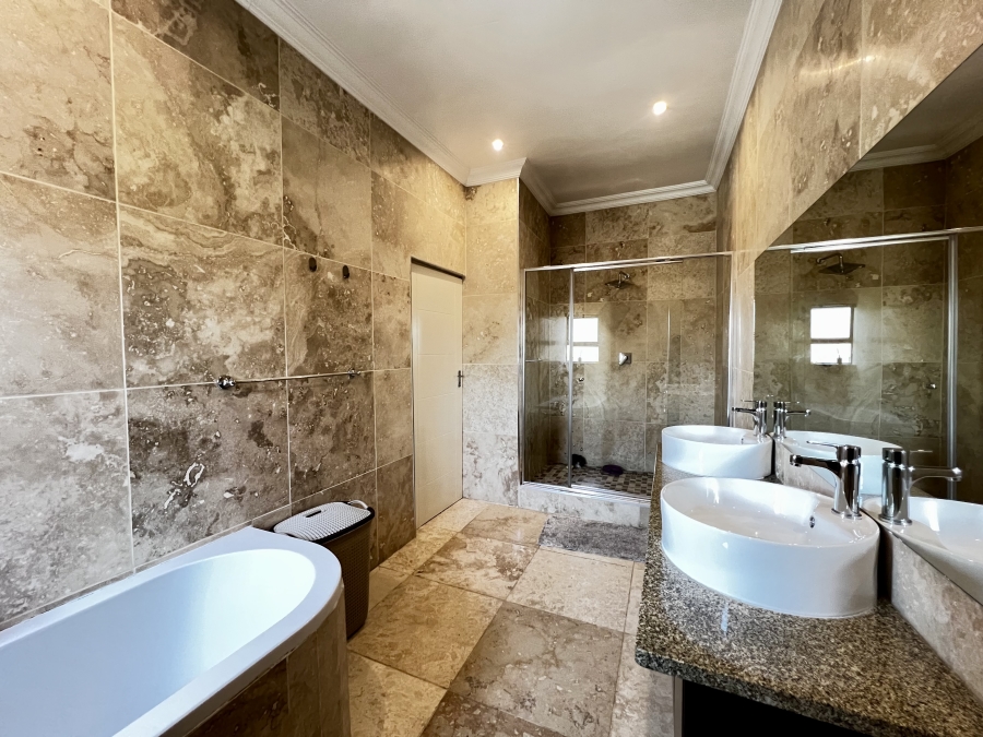 To Let 3 Bedroom Property for Rent in Carlswald Estate Gauteng