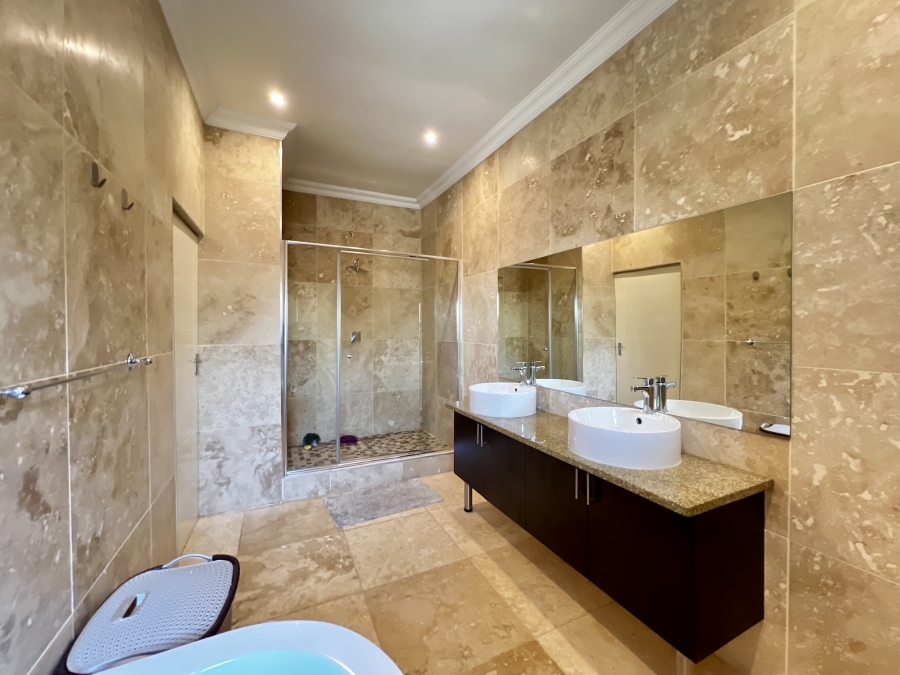 To Let 3 Bedroom Property for Rent in Carlswald Estate Gauteng