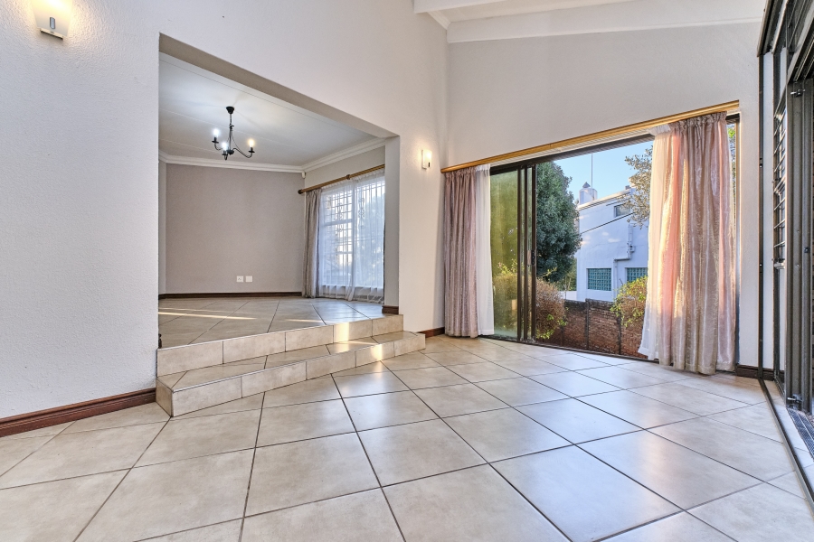 4 Bedroom Property for Sale in Helderkruin View Gauteng