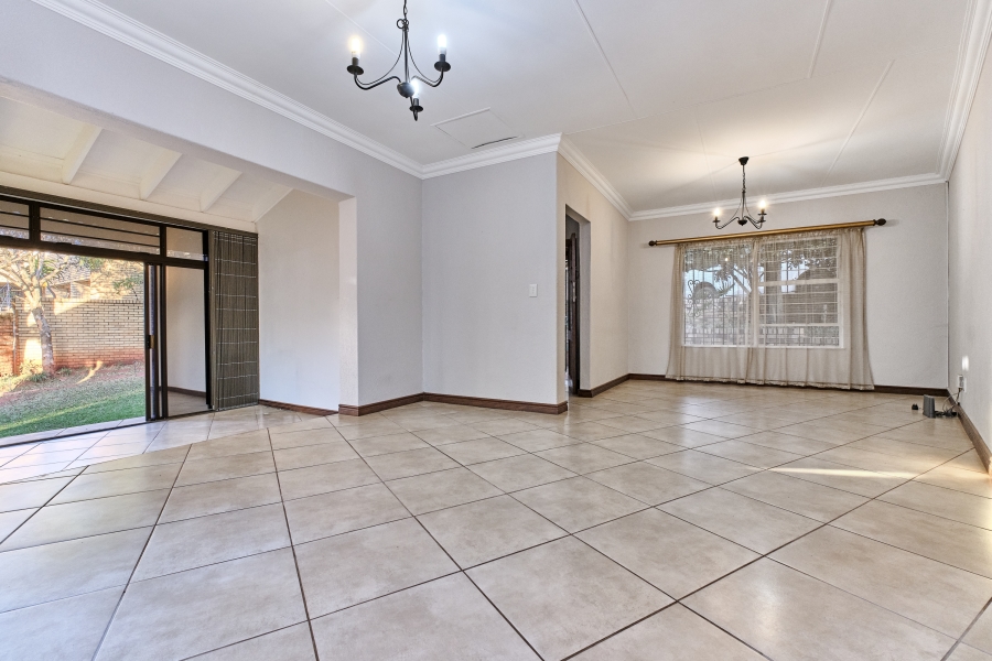 4 Bedroom Property for Sale in Helderkruin View Gauteng