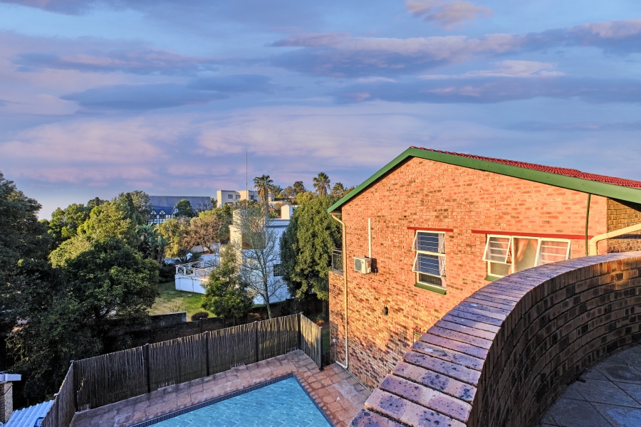 4 Bedroom Property for Sale in Helderkruin View Gauteng