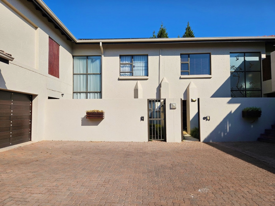 To Let 3 Bedroom Property for Rent in Hyde Park Gauteng