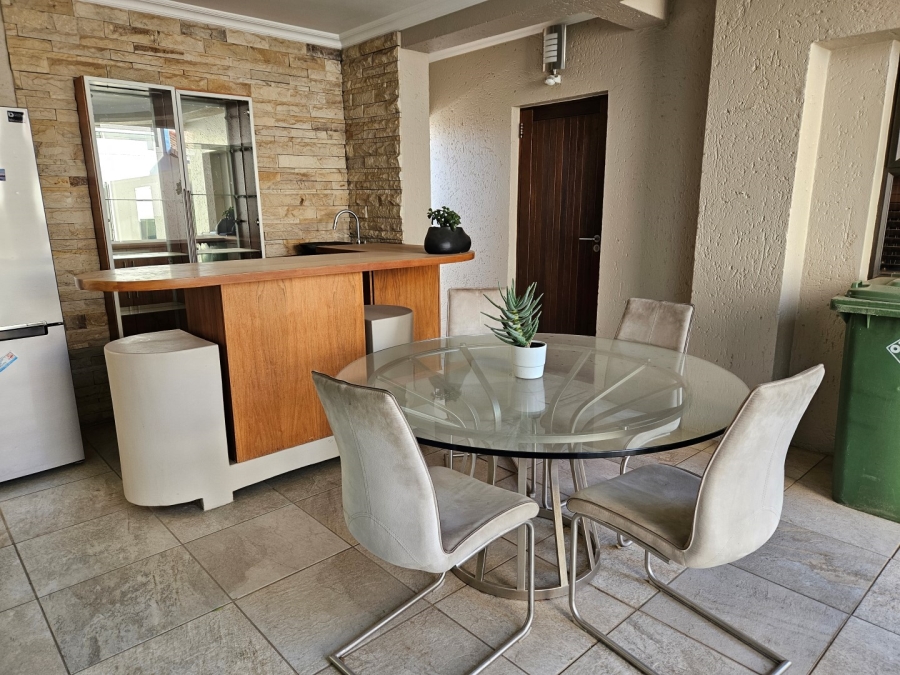 To Let 3 Bedroom Property for Rent in Hyde Park Gauteng