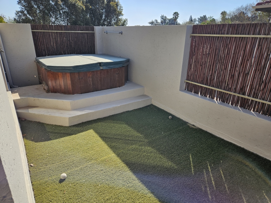 To Let 3 Bedroom Property for Rent in Hyde Park Gauteng