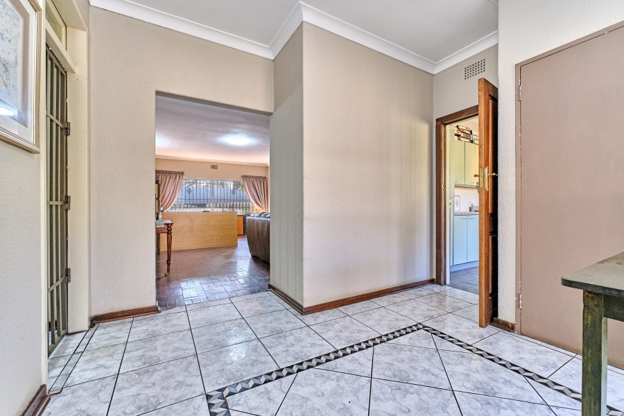 4 Bedroom Property for Sale in Florida Hills Gauteng