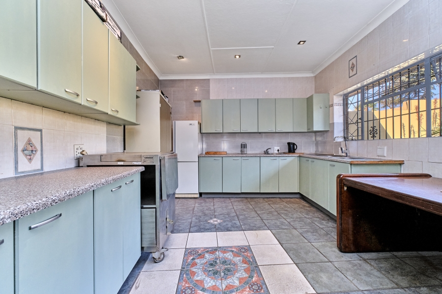 4 Bedroom Property for Sale in Florida Hills Gauteng