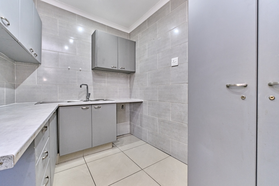 4 Bedroom Property for Sale in Florida Hills Gauteng
