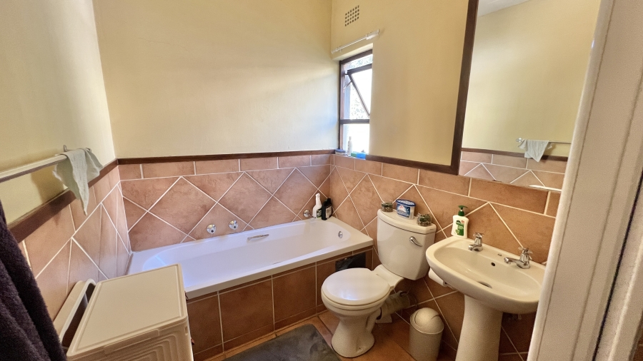 2 Bedroom Property for Sale in Paulshof Gauteng