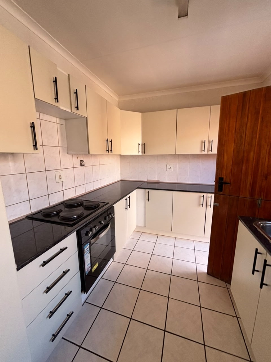 3 Bedroom Property for Sale in Buccleuch Gauteng