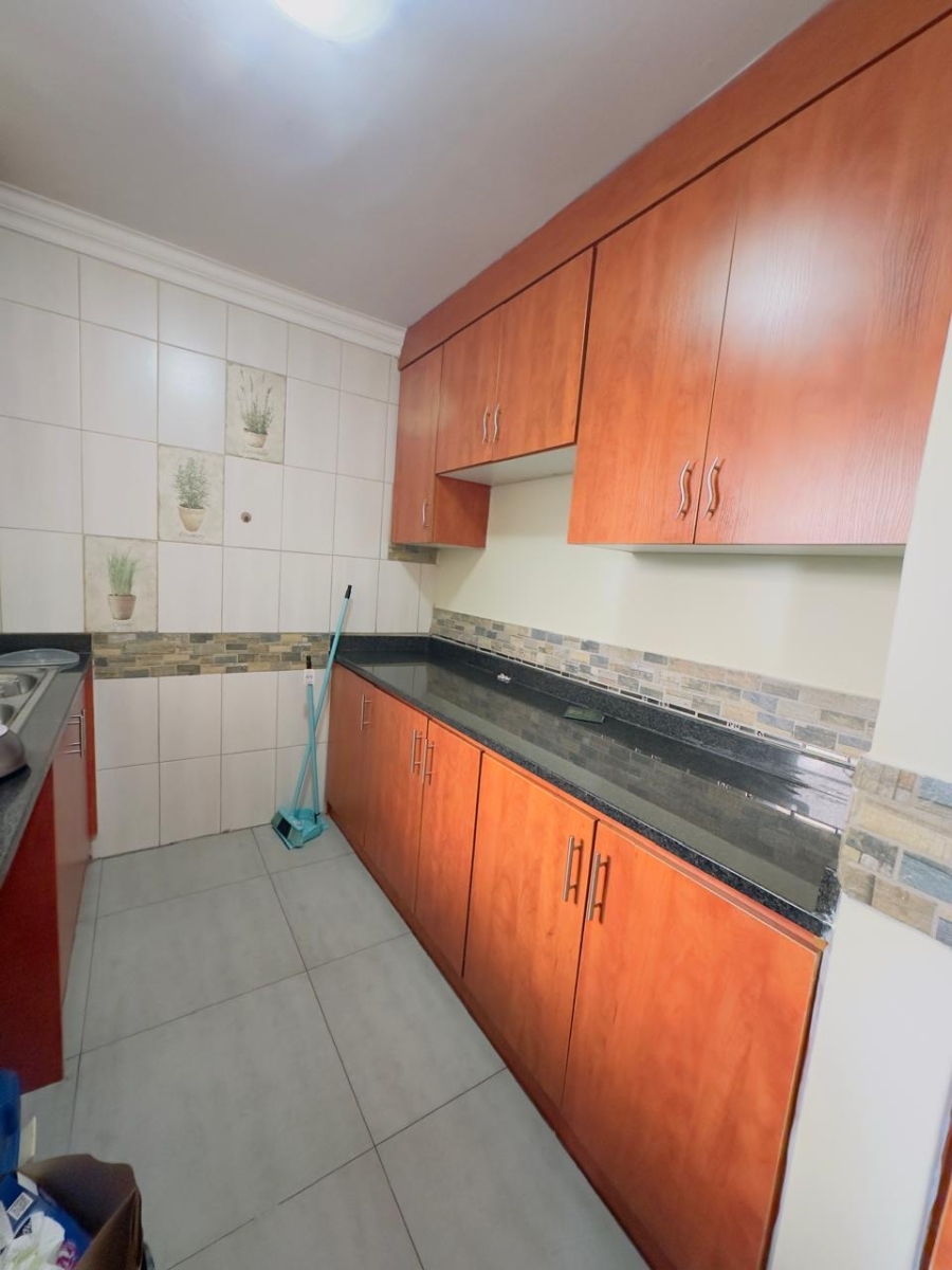 To Let 4 Bedroom Property for Rent in Vorna Valley Gauteng
