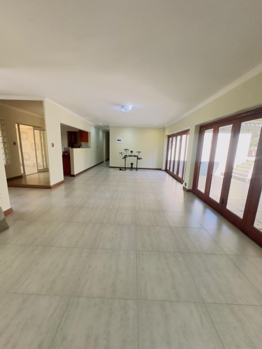 To Let 4 Bedroom Property for Rent in Vorna Valley Gauteng