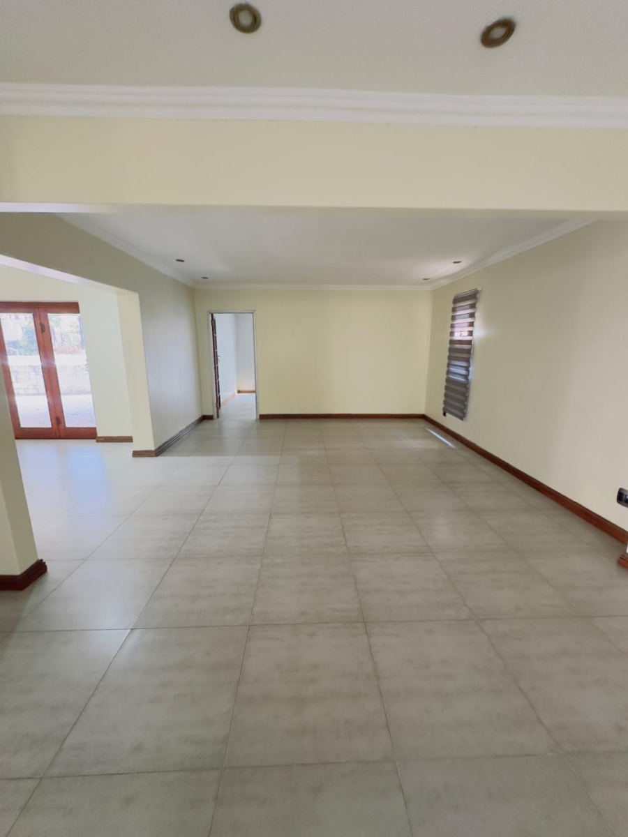 To Let 4 Bedroom Property for Rent in Vorna Valley Gauteng