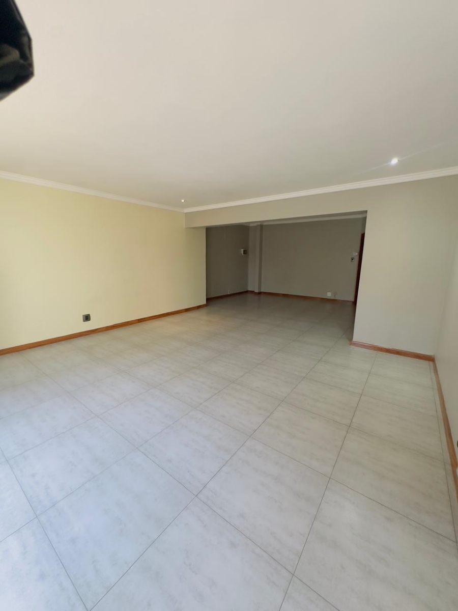 To Let 4 Bedroom Property for Rent in Vorna Valley Gauteng