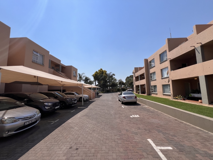 To Let 2 Bedroom Property for Rent in Randhart Gauteng