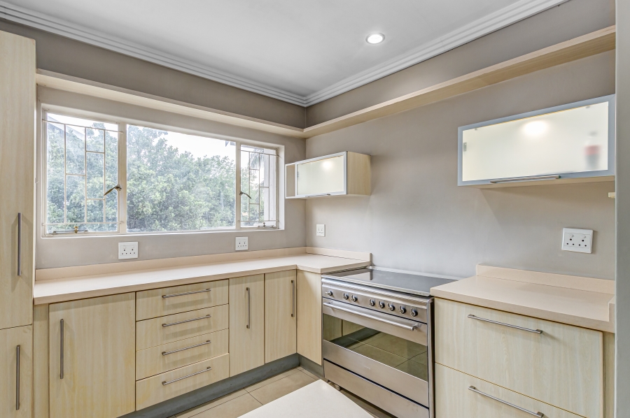 To Let 4 Bedroom Property for Rent in Olivedale Gauteng