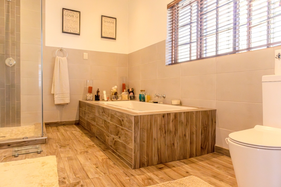 To Let 3 Bedroom Property for Rent in Chartwell Gauteng