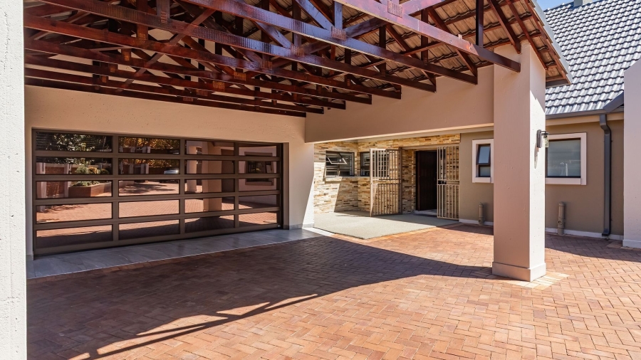 3 Bedroom Property for Sale in Morehill Gauteng