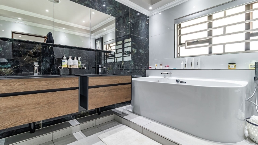 3 Bedroom Property for Sale in Morehill Gauteng