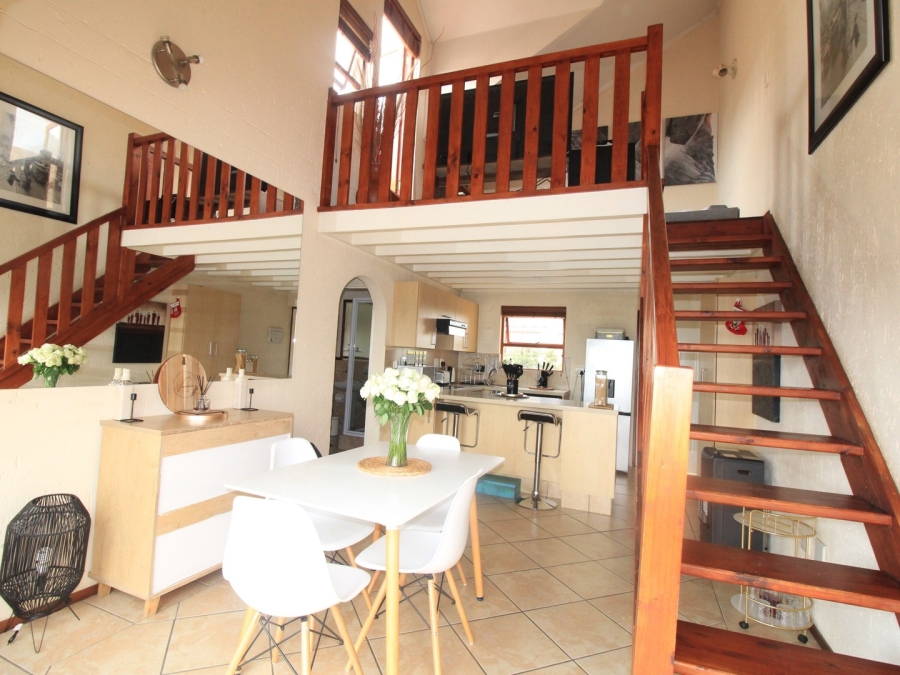1 Bedroom Property for Sale in Lonehill Gauteng