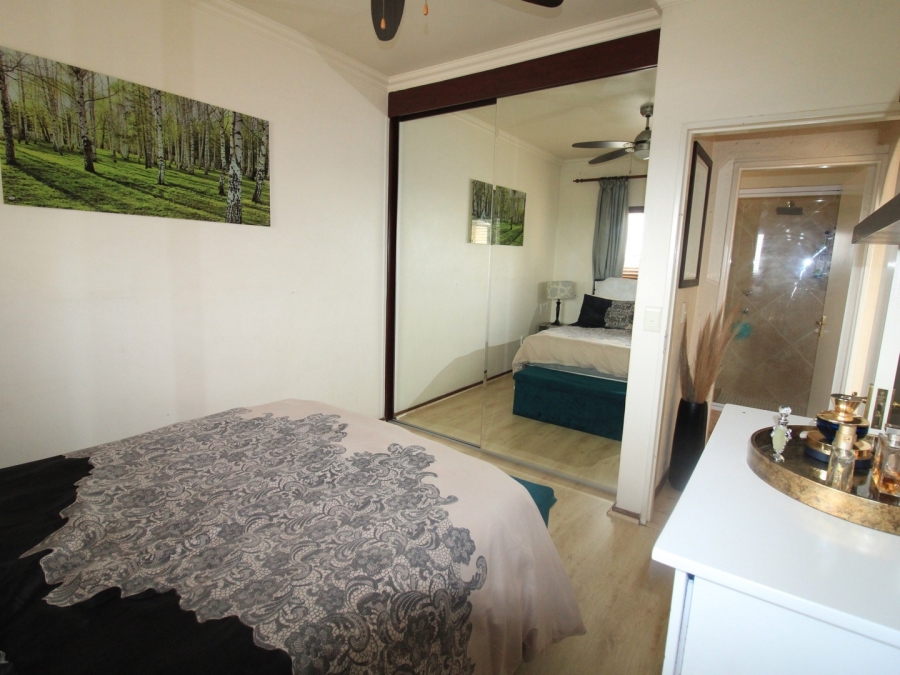 1 Bedroom Property for Sale in Lonehill Gauteng