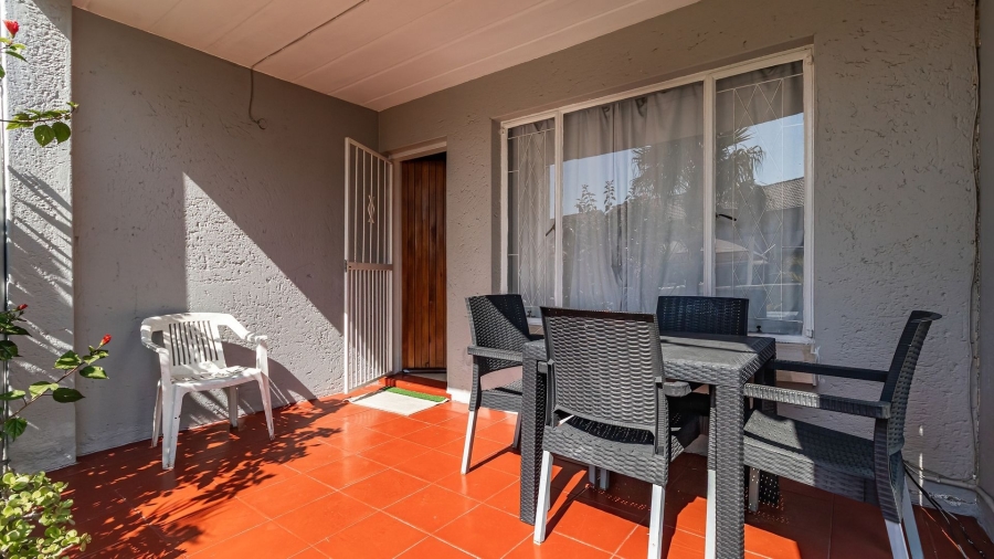 3 Bedroom Property for Sale in Glen Marais Gauteng