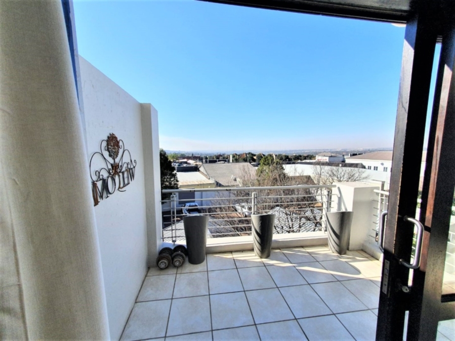 1 Bedroom Property for Sale in Douglasdale Gauteng