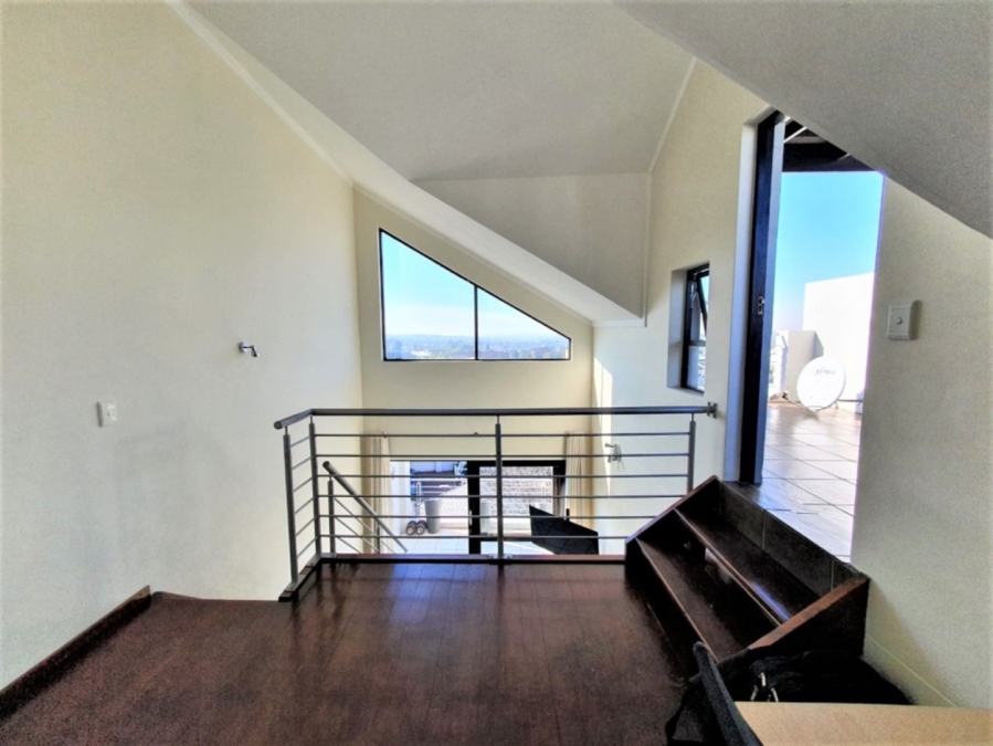 1 Bedroom Property for Sale in Douglasdale Gauteng