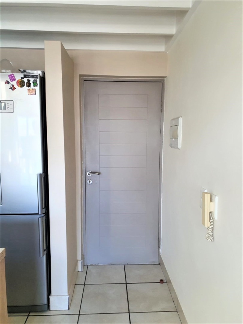 1 Bedroom Property for Sale in Douglasdale Gauteng